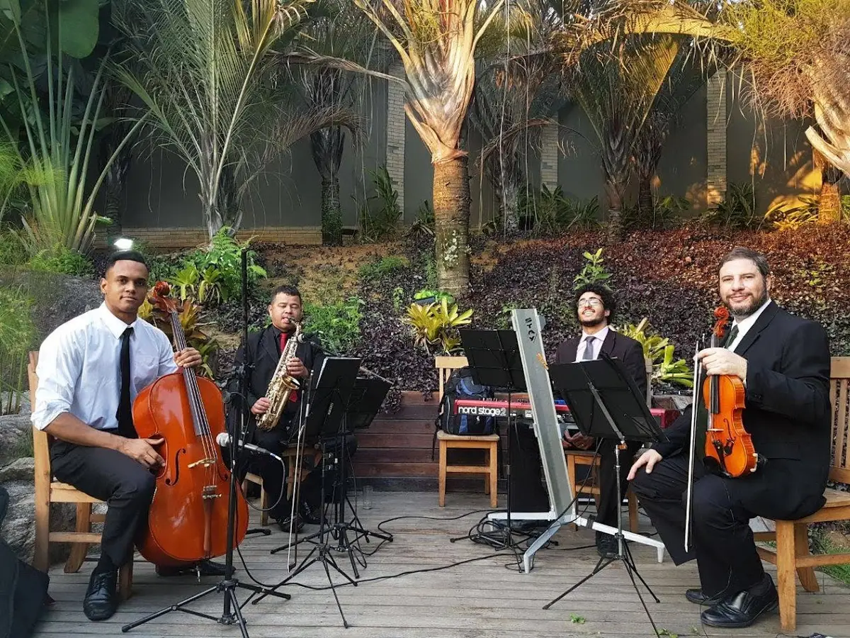 Quarteto de Cordas vs Orquestra: Qual Escolher para seu Casamento?